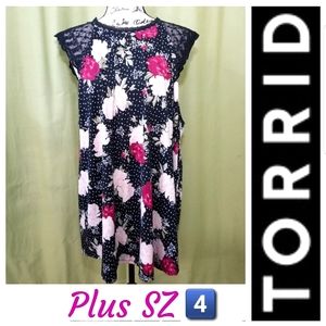 Torrid Short Sleeve Floral Rose Top - Lace Detail